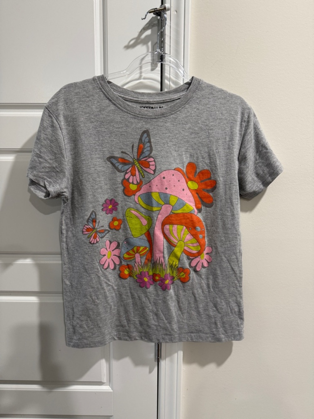 Modern Lux Retro Mushroom Graphic Tee | Gray | Size Small | Cottagecore Boho